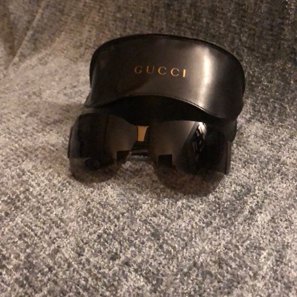 Gucci Accessories - Gucci sunglasses with case.